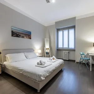 Apartamento Sant' Ambrogio Flat, Milán