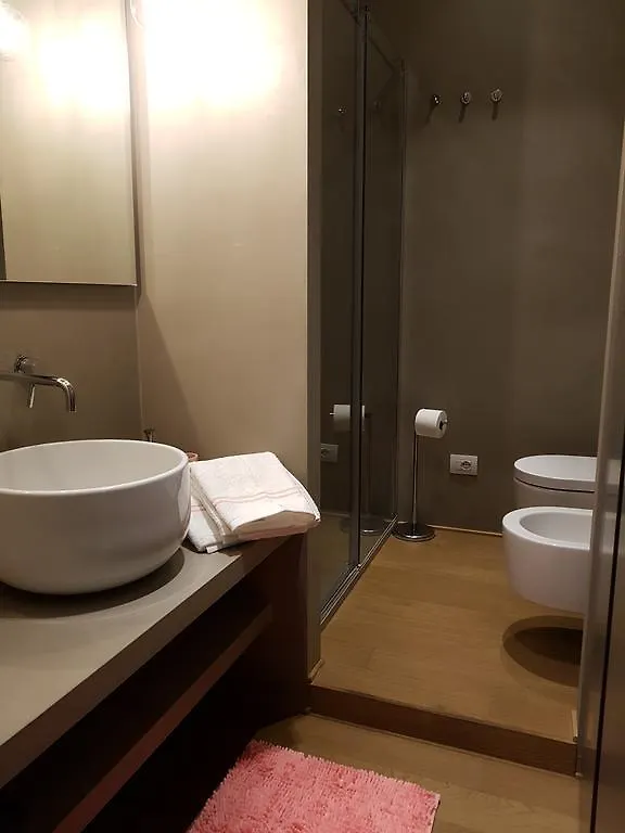 Madeleine Apartments - Brera Milánó